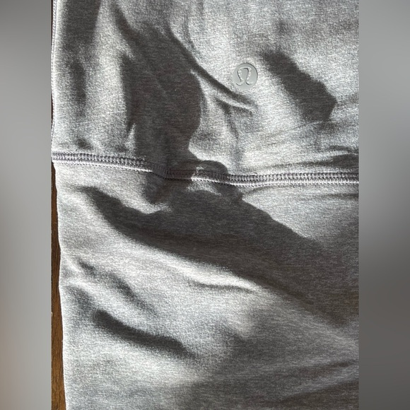 Lululemon gray pullover Cowl neck sweater size 6 - Picture 6 of 7